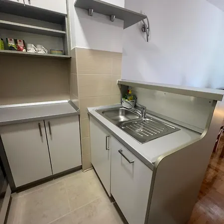 Mika Apartman