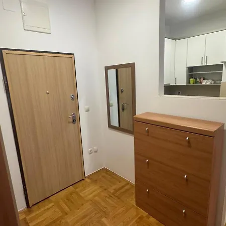 Mika Apartman *